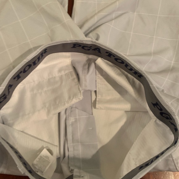 PGA TOUR MENS GOLF performance gray plaid SHORTS SIZE 32 - Picture 7 of 11